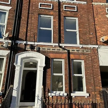 4 - The Crescent
